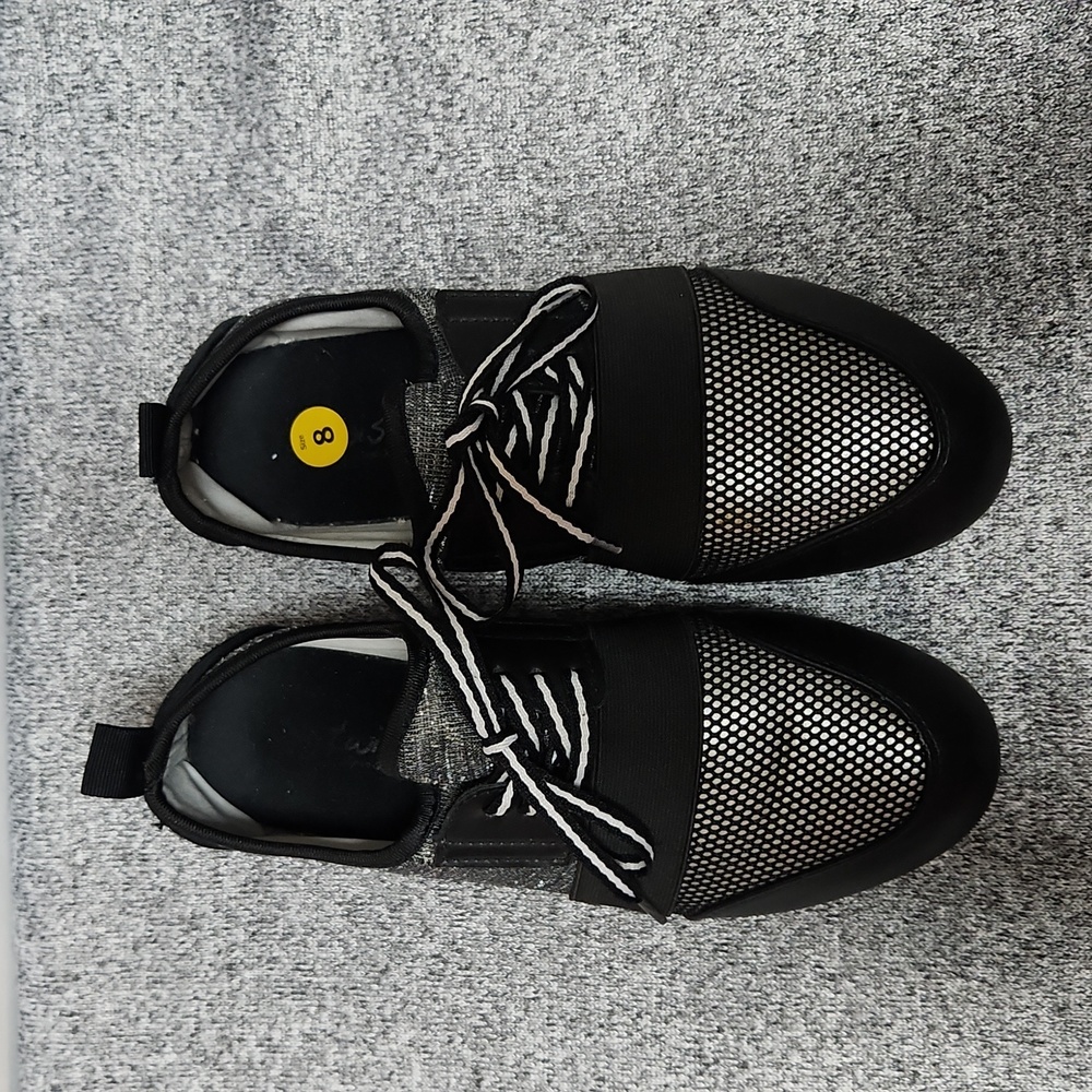 Twisted Synergy Silver and Black Lace Up Sneakers / Tennis Shoes.  Size 8.